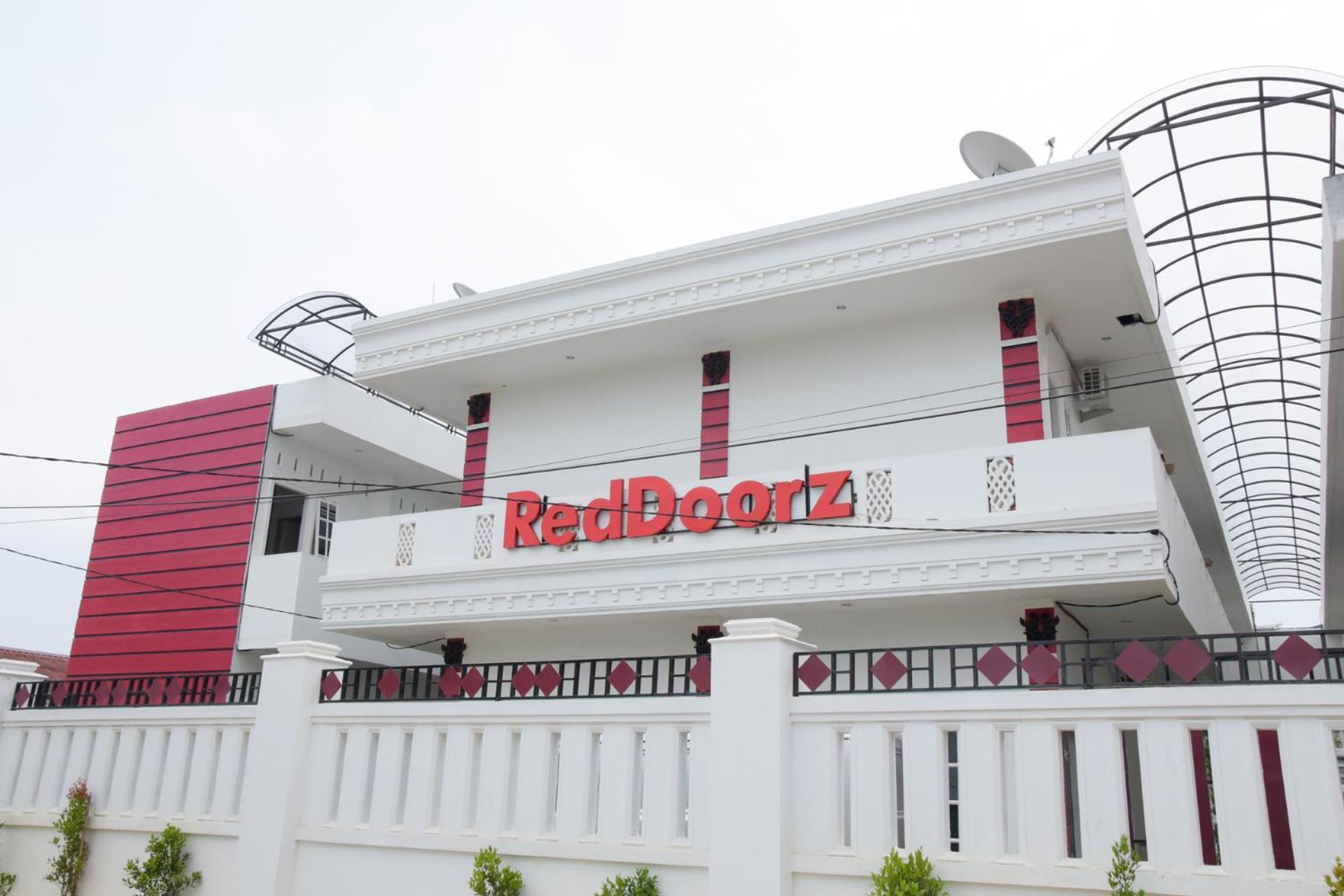 Reddoorz Near Uin Sumatera Utara Hotel Медан Екстериор снимка