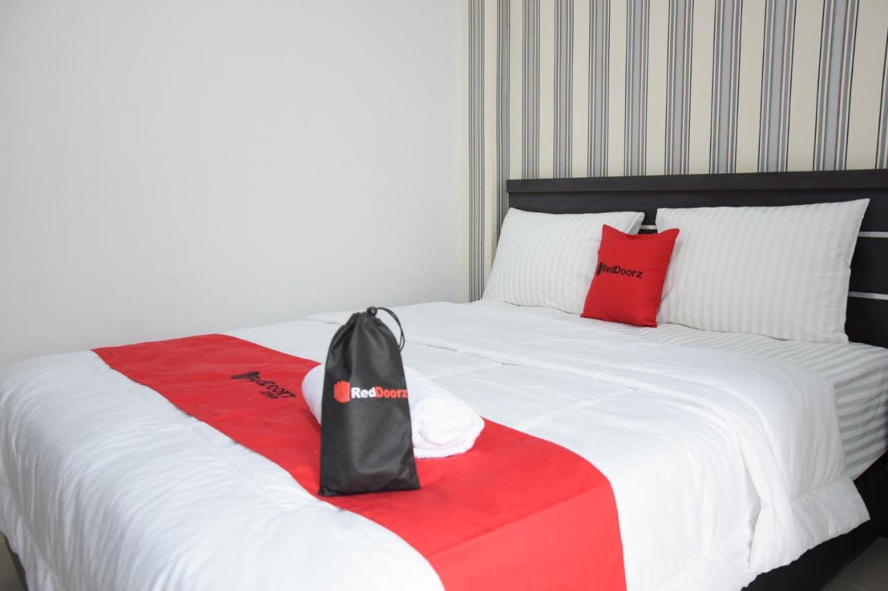 Reddoorz Near Uin Sumatera Utara Hotel Медан Екстериор снимка
